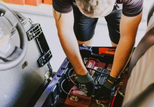 Golf-Cart-Maintenance-1024x550